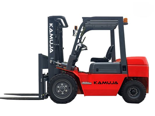 3000kg Capacity Load Diesel Engine Xe nâng với lốp xe rắn